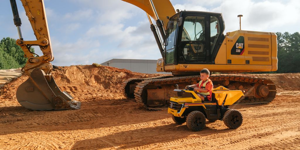 How Ride-On Excavators Turn Playtime Into Construction Adventures